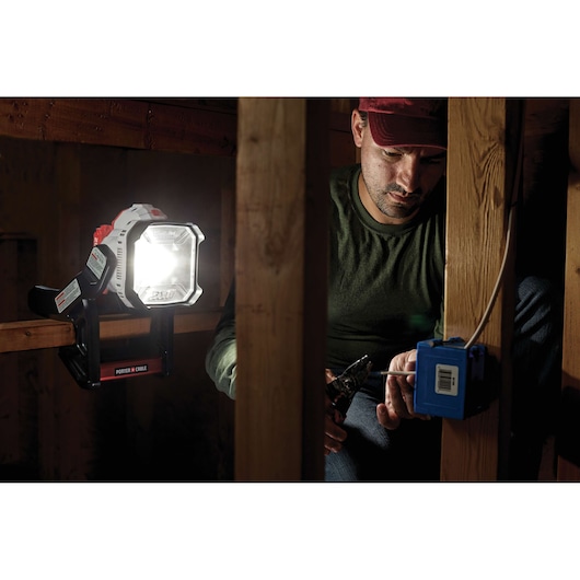 20V MAX* Corded / Cordless LED Task Light